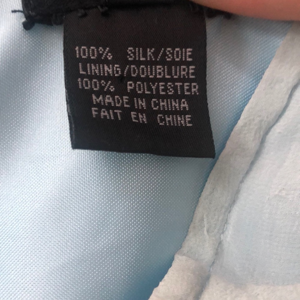 Kenzie size 2 silk skirt - Picture 5 of 5